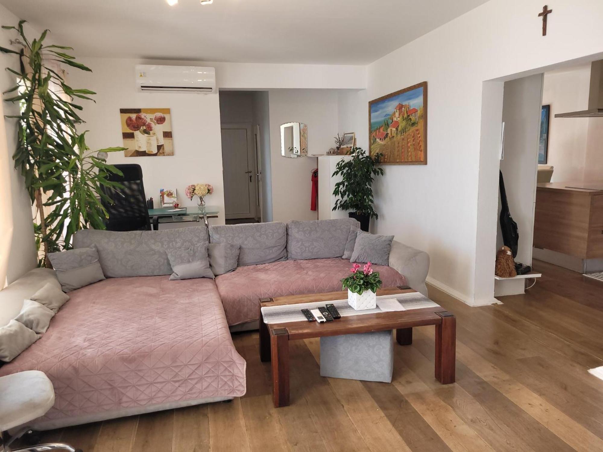 Apartments Chiara Mit Meerblick Und Pool Und Jacuzzi Lovran Exterior foto