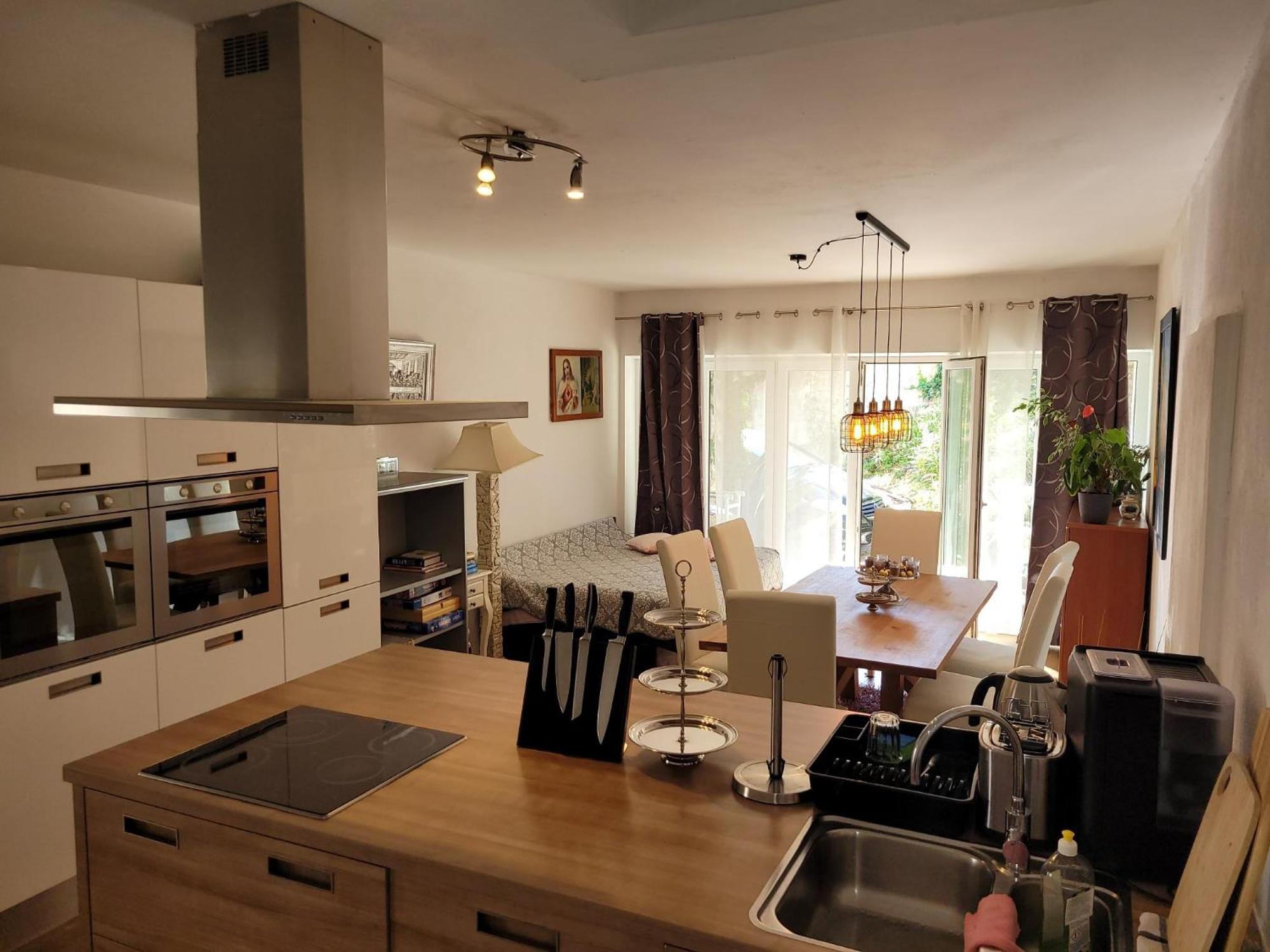 Apartments Chiara Mit Meerblick Und Pool Und Jacuzzi Lovran Exterior foto